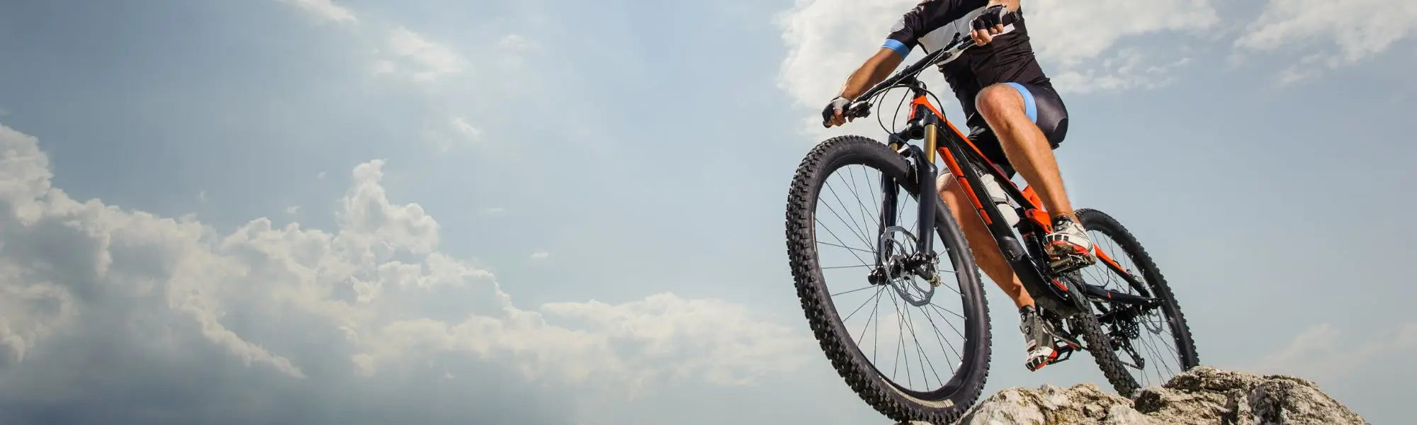 Guida Abbigliamento MTB Primavera Estate Consigli Utili Dottorbike Dottorbike Negozi Bici Online