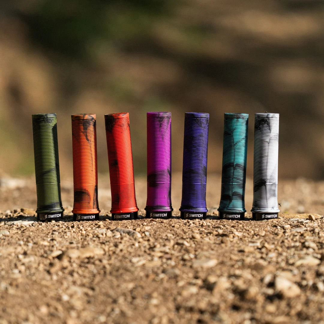 Switch Manopole Super Grip Smoke Con Collarino Rosa/Nero