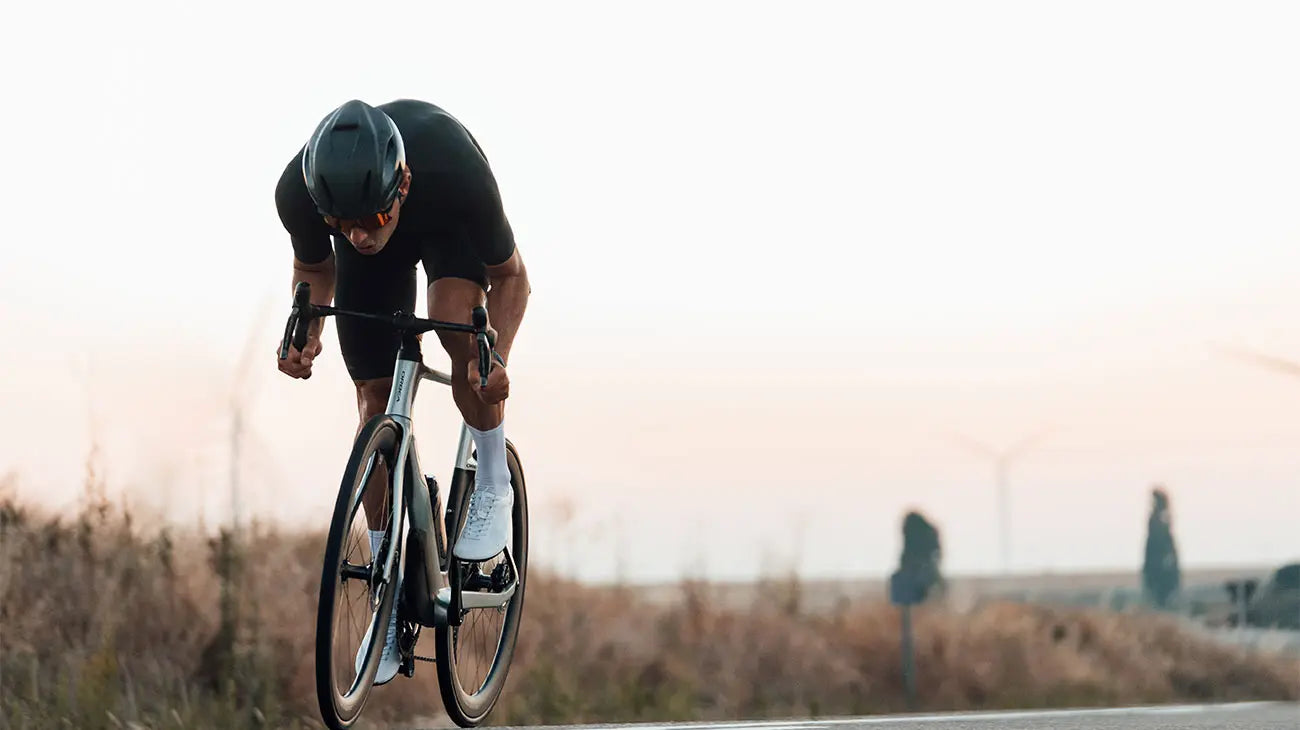 Vendita abbigliamento bici da corsa a Pisa da DottorBike negozio di biciclette e abbigliamento ciclismo